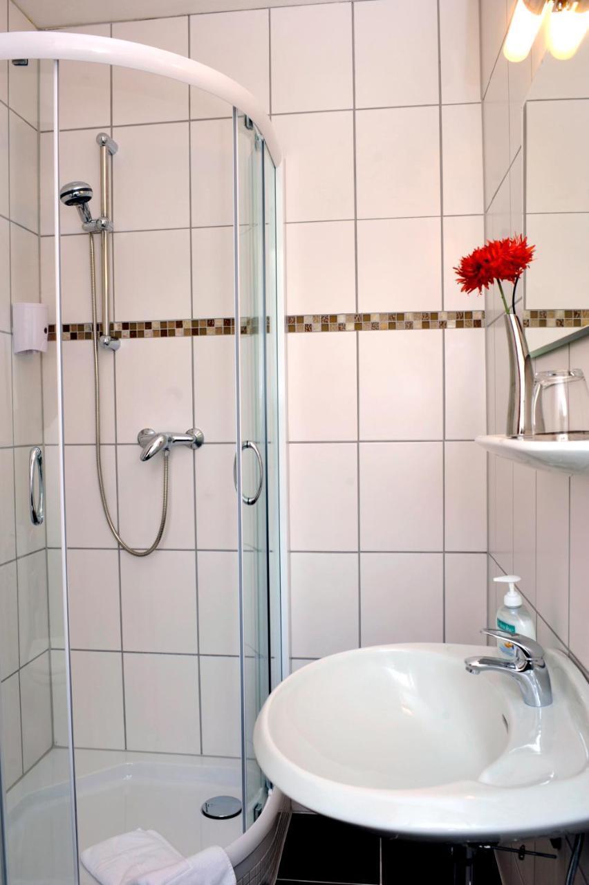 Parkhotel Und Boardingzimmer 3*